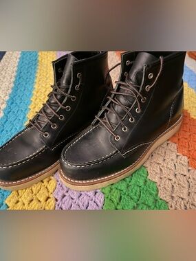 Red Wing Shoes Moc Women's Short Boot in Black Boundary Leather